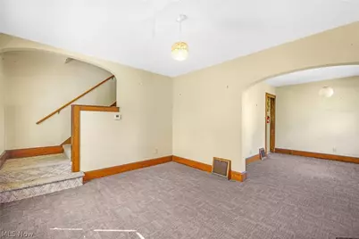 848 Longview Avenue, Akron, OH 44307 - Photo 5