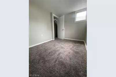 1663 Lyndhurst, Lyndhurst, OH 44124 - Photo 29