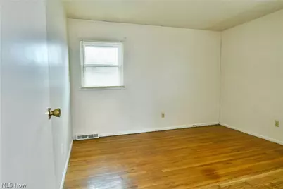 3702 Hightree Avenue SE, Warren, OH 44484 - Photo 35