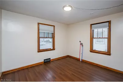 1014 Roslyn Avenue SW, Canton, OH 44710 - Photo 7