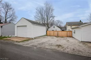 1014 Roslyn Ave SW, Canton, OH 44710 - Photo 15