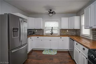 2721 Meadow Dr, Akron, OH 44312 - Photo 7