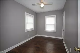 2721 Meadow Dr, Akron, OH 44312 - Photo 13