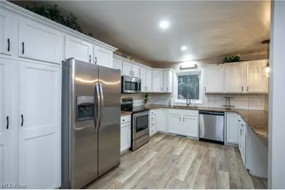 5124 Beachview Circle NW, Canton, OH 44708 - Photo 33