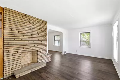 2261 Warren Road, Oakwood, OH 44107 - Photo 7