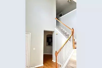 38448 Renwood Avenue, Avon, OH 44011 - Photo 3