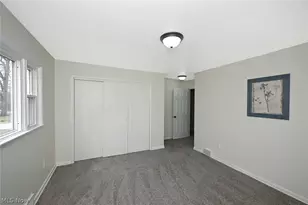 439 Strader Rd, Akron, OH 44305 - Photo 13