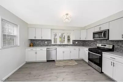 439 Strader Road, Akron, OH 44305 - Photo 9