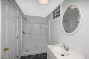 439 Strader Rd, Akron, OH 44305 - Photo 25