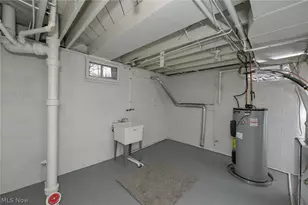 439 Strader Rd, Akron, OH 44305 - Photo 27