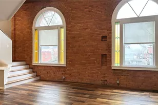 2337 W 11th St, Loveland, OH 44113 - Photo 3