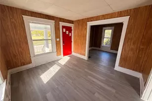 983 E 141st St, Loveland, OH 44110 - Photo 3