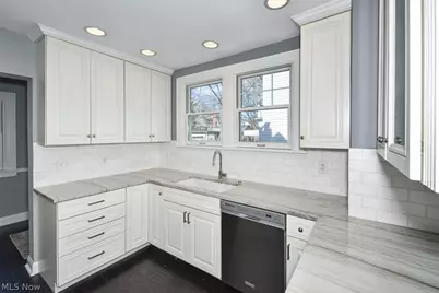 3382 Kenmore Road, Huber Heights, OH 44122 - Photo 7