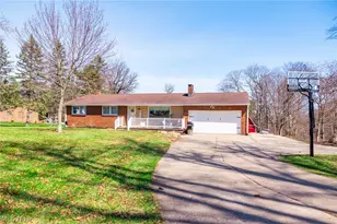 327 Briarhill St, Rittman, OH 44270 - Photo 9