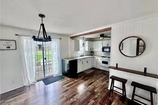 6832 Murray Ridge Rd, Elyria, OH 44035 - Photo 5