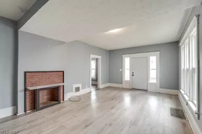 821 19th Street NW, Canton, OH 44709 - Photo 3