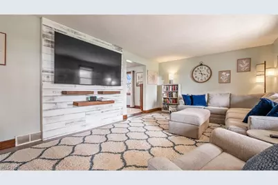 5135 Tiffany Drive, Zanesville, OH 43701 - Photo 5