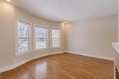 14915 Clifton Boulevard, Oakwood, OH 44107 - Photo 5