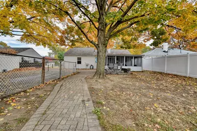 74 Hawthorne Drive, Painesville, OH 44077 - Photo 9