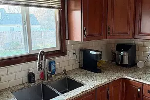 530 Maple Ave, Sheffield Lake, OH 44054 - Photo 11