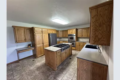 733 Austin Drive, Barberton, OH 44203 - Photo 17