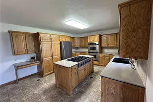 733 Austin Dr, Barberton, OH 44203 - Photo 17