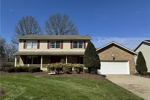 733 Austin Dr, Barberton, OH 44203 - Photo 1