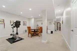 2440 Edgewood Trce, Pepper Pike, OH 44124 - Photo 39