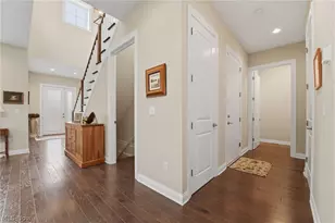 2440 Edgewood Trce, Pepper Pike, OH 44124 - Photo 17