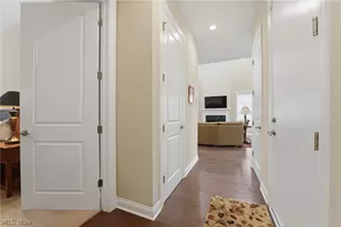 2440 Edgewood Trce, Pepper Pike, OH 44124 - Photo 25