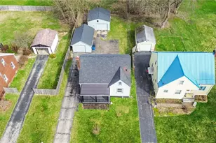 121 Princess St, Campbell, OH 44405 - Photo 9