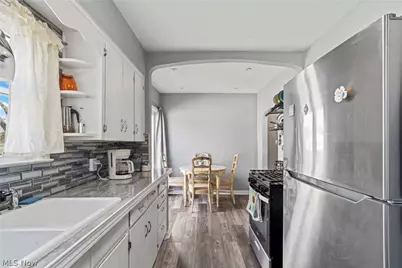 121 Princess Street, Campbell, OH 44405 - Photo 23