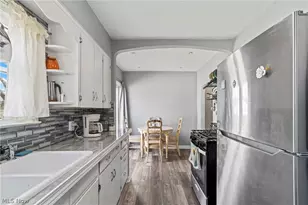 121 Princess St, Campbell, OH 44405 - Photo 23