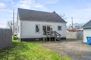 121 Princess St, Campbell, OH 44405 - Photo 45