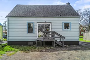 121 Princess St, Campbell, OH 44405 - Photo 5