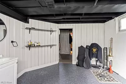 121 Princess Street, Campbell, OH 44405 - Photo 39