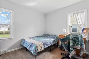 121 Princess St, Campbell, OH 44405 - Photo 27