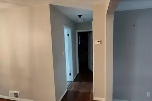 18310 Harvard Ave, Loveland, OH 44122 - Photo 5