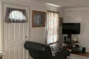 19409 Cherokee Ave, Loveland, OH 44119 - Photo 7