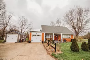 1102 4th St, Belpre, OH 45714 - Photo 35