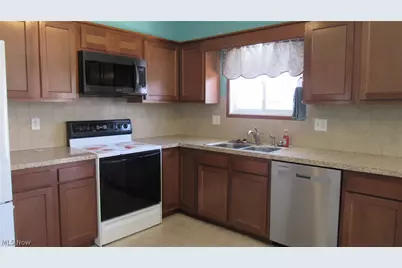 389 Riverview Street, Canal Fulton, OH 44614 - Photo 21