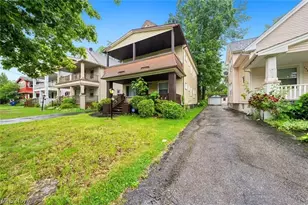 11224 Parkview Ave, Loveland, OH 44104 - Photo 3