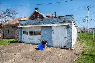 310 S 4th St, Coshocton, OH 43812 - Photo 5