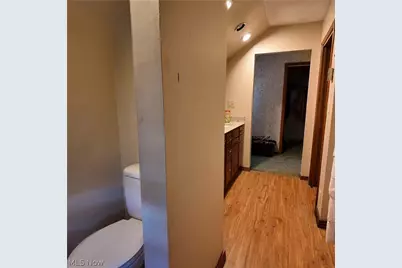 101 Pine Knoll Terrace, St Clairsville, OH 43950 - Photo 15