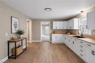 75 W Dartmore Ave, Akron, OH 44301 - Photo 7