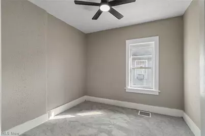 75 W Dartmore Avenue, Akron, OH 44301 - Photo 21