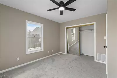 75 W Dartmore Avenue, Akron, OH 44301 - Photo 15