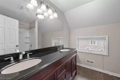 1916 W 44th St, Loveland, OH 44113 - Photo 25