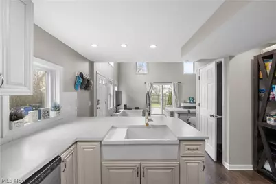 1916 W 44th St, Loveland, OH 44113 - Photo 11