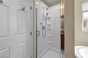 1920 Parkgate Ave, Akron, OH 44320 - Photo 39